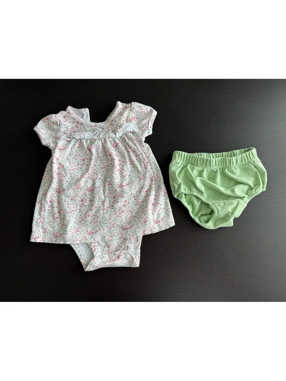1 Carter One Piece With Floral Design And 1 Green Bottom